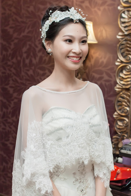 -新秘小淑台中女兒紅婚宴會館新秘推薦中部新秘-歐美-編髮-韓妝-韓系-鮮花手腕花手捥花kate002 - 新秘小淑, 新娘秘書, 新娘造型, 台中新秘, 台北新秘, 新秘推薦, 新娘彩妝造型, 婚禮婚紗新秘, 韓系婚禮婚紗造型, 韓系風格造型, 韓系妝髮造型, 美式風格造型, 美式妝髮造型, 台中霧眉推薦, PTT新秘推薦, PTT新娘秘書, PTT人氣新秘, PTT台中新秘推薦, 美式風格婚紗造型, 美式婚禮婚紗造型, 美式造型, 美式婚紗妝髮, 韓系婚紗妝髮造型, 自助婚紗造型, 新秘shu Makeup, 顏氏牧場新秘推薦, 萊特薇庭新秘推薦, 林酒店新秘推薦, 顏氏牧場新秘秘書, 萊特薇庭新娘秘書, 林酒店新娘秘書, 台中新秘推薦, 台中新娘秘書, 台中美式婚紗造型, 台中美式風格婚紗造型, 台中新娘秘書推薦